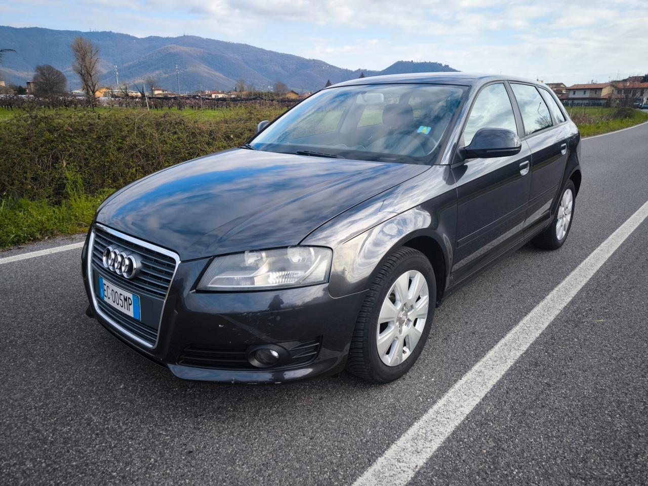 AUDI A3 1,6 TDCI- AMBITION- 90CV- OK NEOPATENTATI