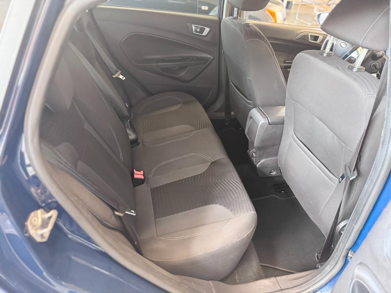Ford Fiesta 1.5 TDCi 75CV 5 porte Titanium