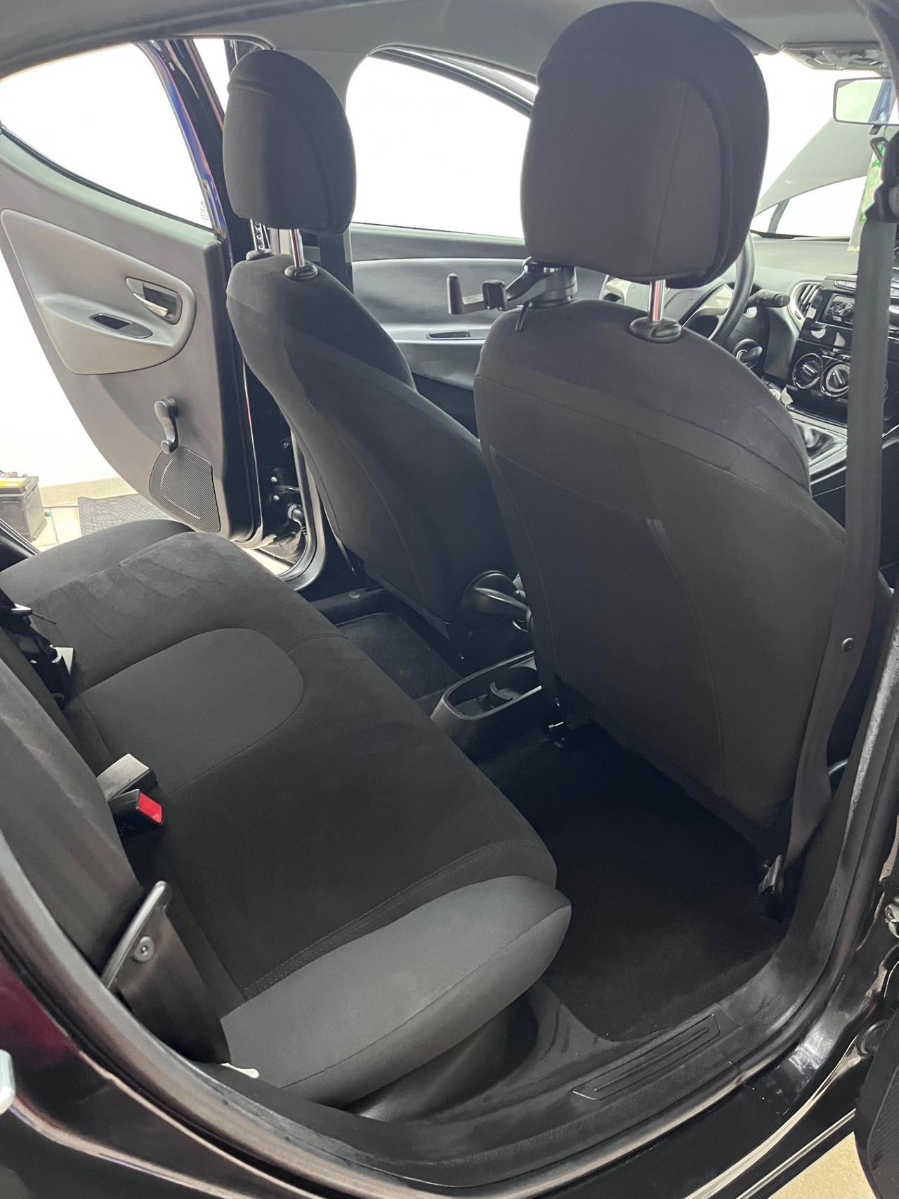 Lancia Ypsilon 1.3 MJT 16V 95 CV 5 porte S&S Gold