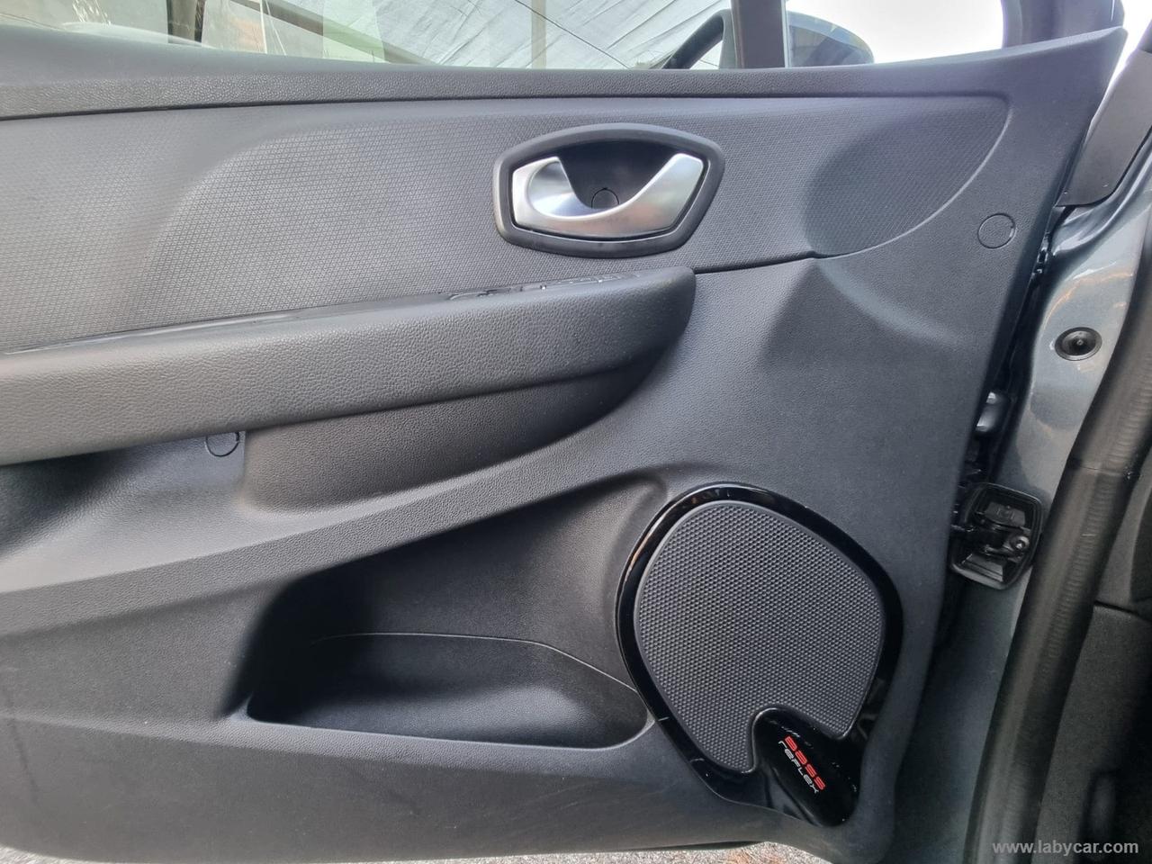 RENAULT Clio dCi 8V 90CV 5p.Moschino Zen