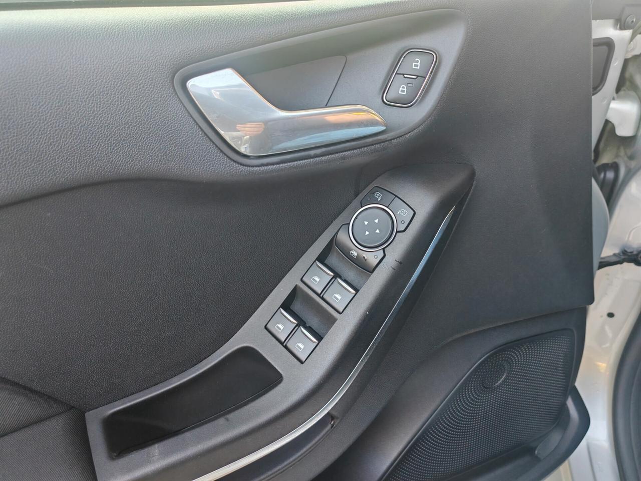 Ford Fiesta Hybrid 125 CV 5 porte ST-Line Incidentata