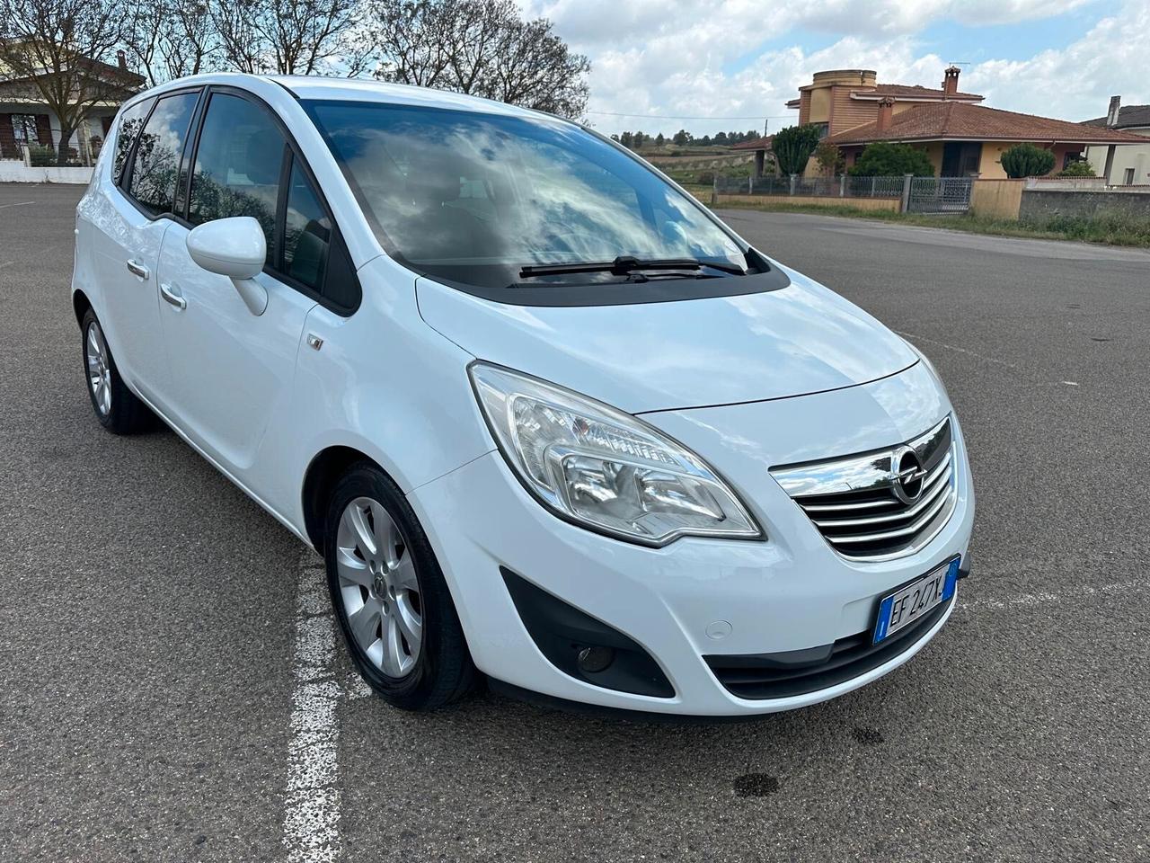 Opel Meriva 1.3 CDTI 95CV ecoFLEX Cosmo