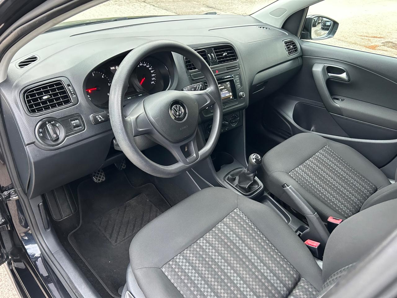 Volkswagen Polo 1.4 TDI 75 cv 2015