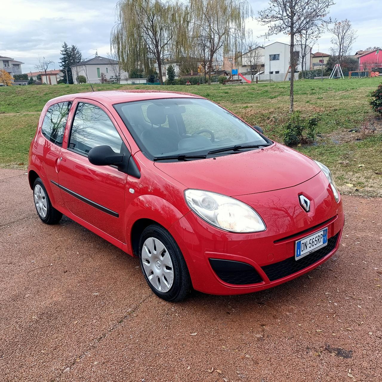 Renault Twingo 1.2 neopatentati pronto uso