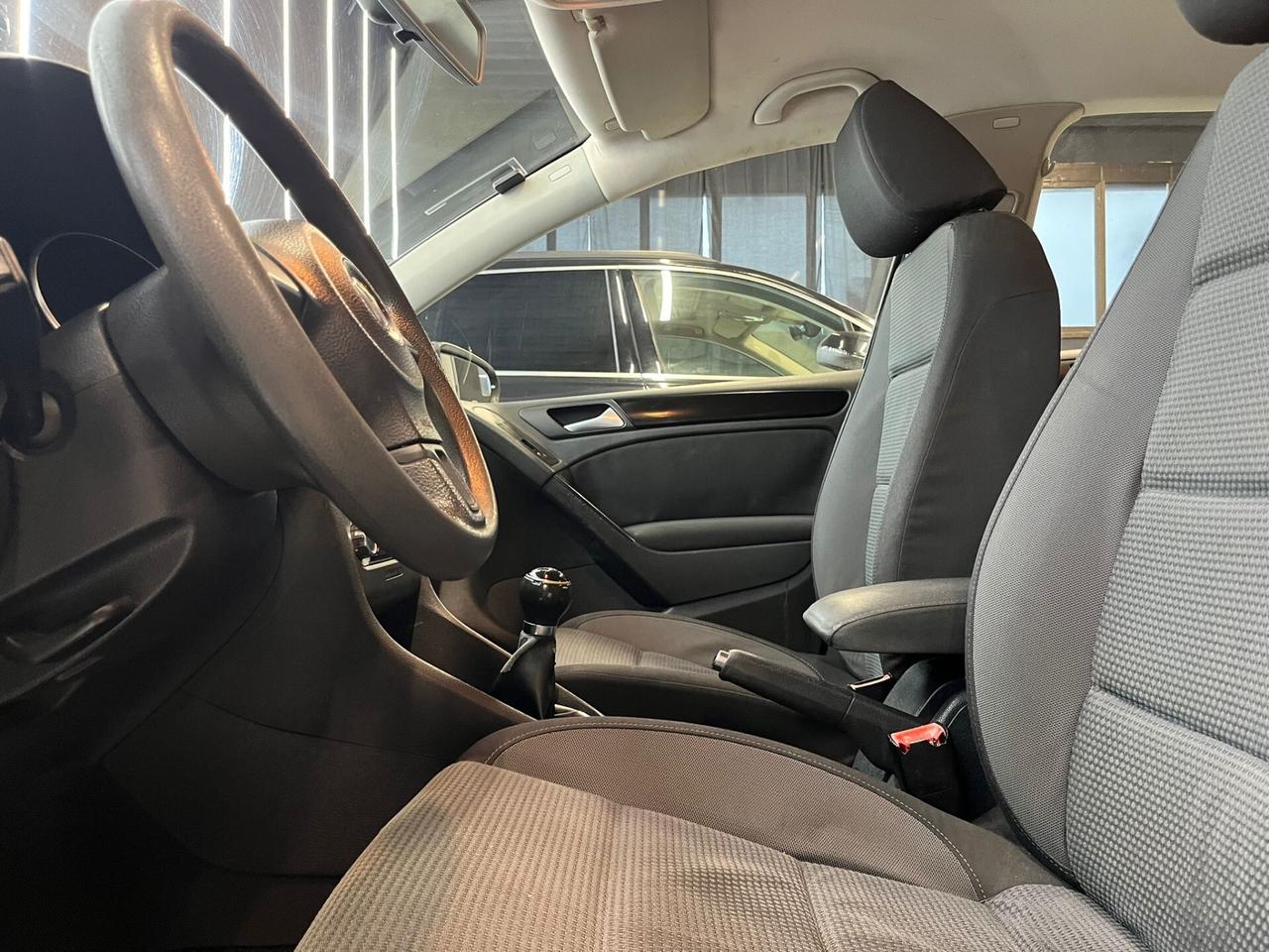 Volkswagen Golf 1.6 TDI DPF 5p. Trendline OK NEOPATENTATI