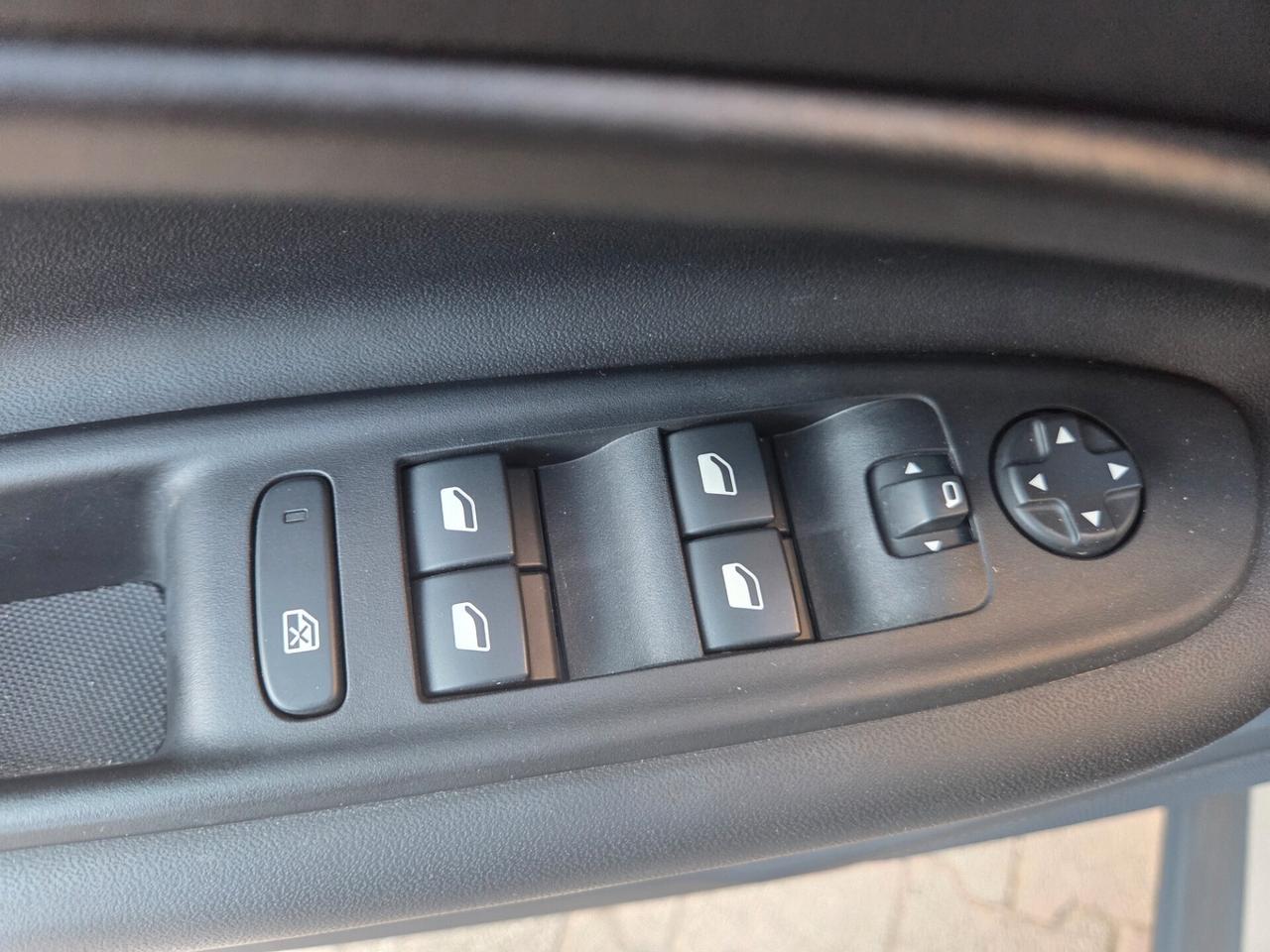 Jeep Avenger 1.2 Turbo ALTITUDE