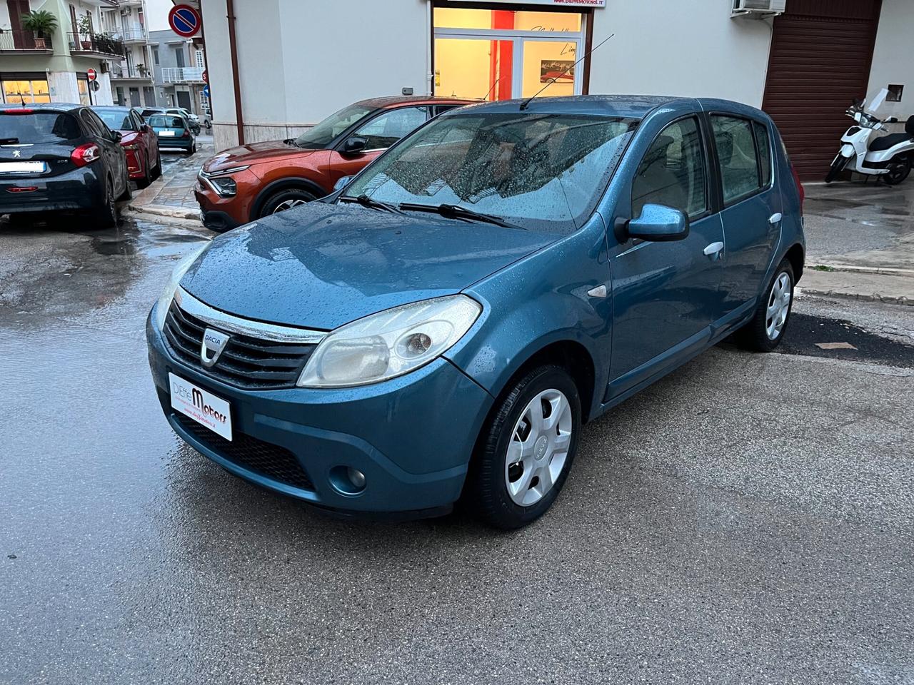Dacia Sandero 1.4 8V Lauréate