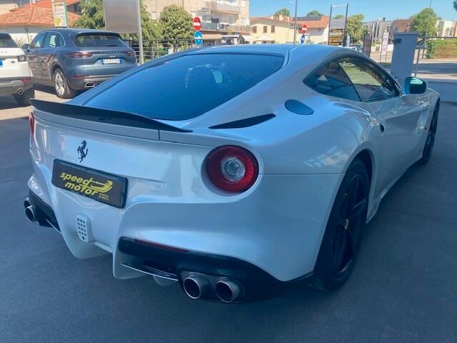 Ferrari F12 F12berlinetta