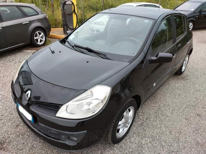 Renault Clio Storia 1.2 16V 5 porte GPL Dynamique