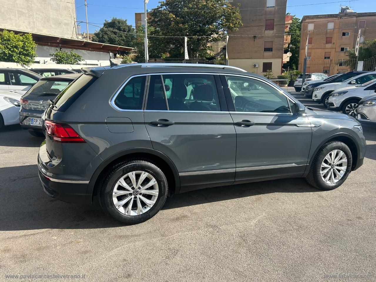 VOLKSWAGEN Tiguan 2.0 TDI 4MOTION Advanced BMT