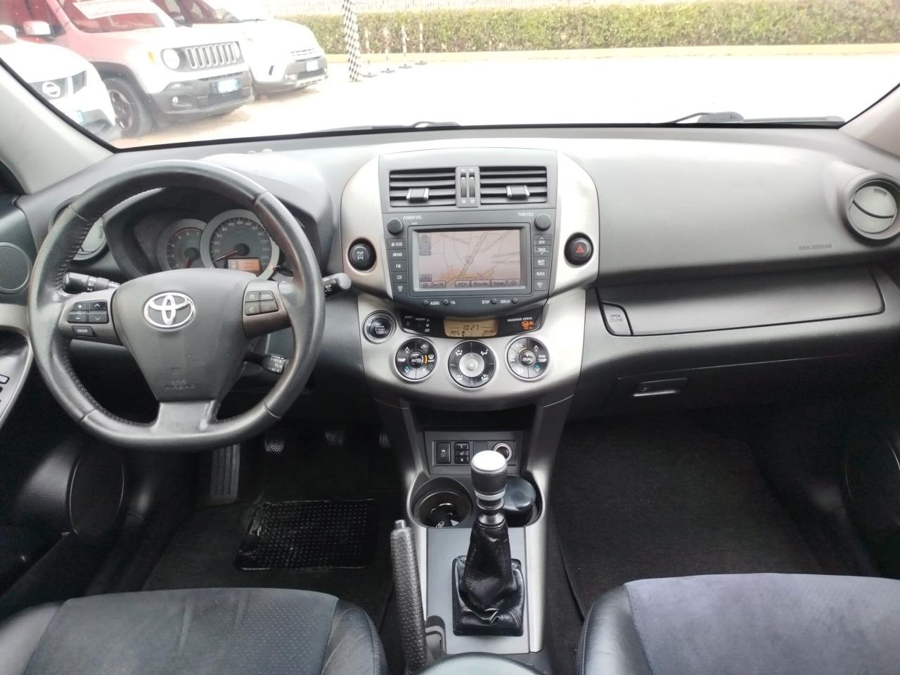 Toyota RAV 4 RAV4 Crossover 2.2 D-Cat 177 CV Executive