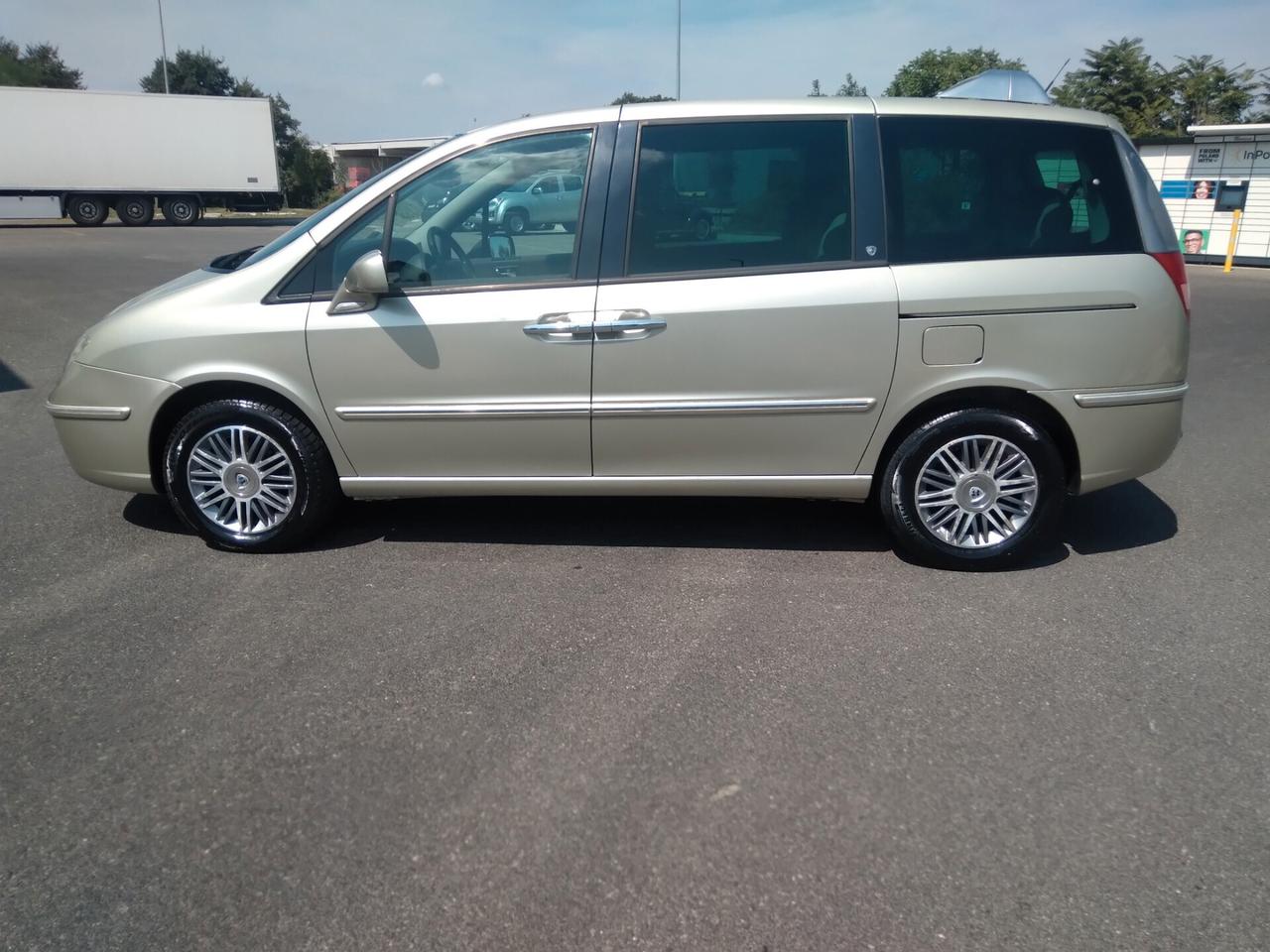 Lancia Phedra 2.0 MJT 136 CV Oro Plus cambio manuale 6marce