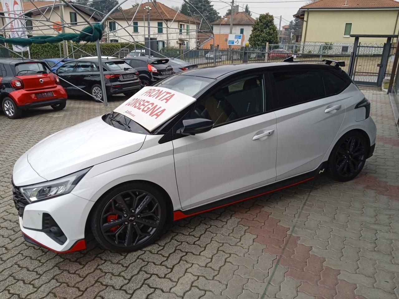 Hyundai i20 N PERFORMANCE 18" PACK TECNO VETRI SCURI SENS PARK DOPPI RETROCAMERA APPLE CAR PLAY PRONTA COSEGNA