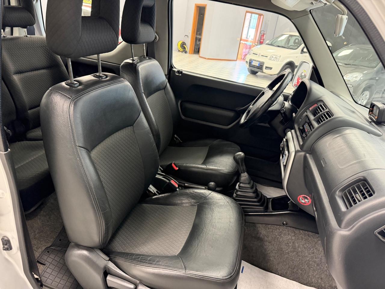 Suzuki Jimny 1.3i 16V cat 4WD JLX Special