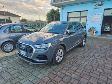 AUDI Q3 35 TDI S tronic Business