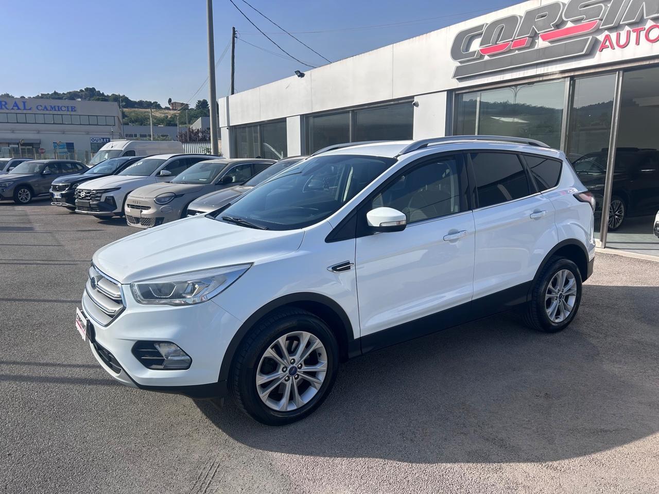 Ford Kuga 1.5 TDCI 120 CV S&S 2WD Powershift Titanium