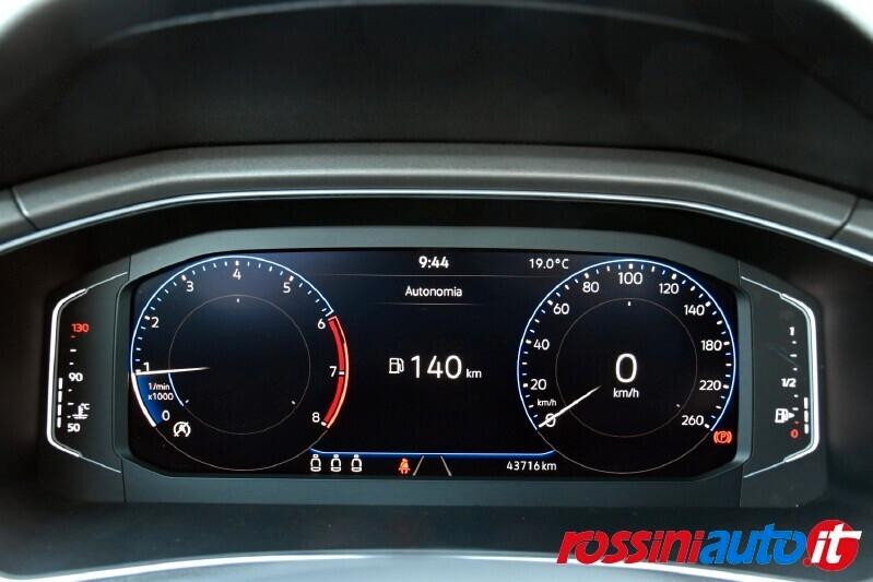 VOLKSWAGEN T-ROC 1.0 TSI 110 CV STYLE TECH PACK REARVIEW R17