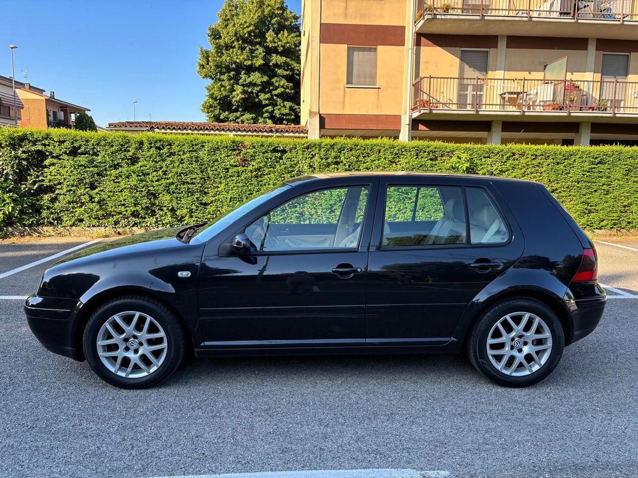 Volkswagen Golf 1.6 16v Aut. Highline ASI