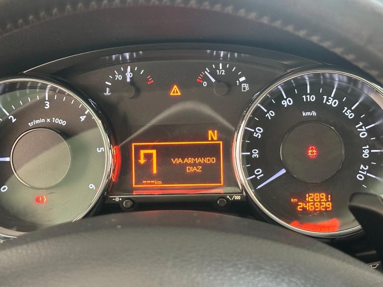 Peugeot 3008 1.6 e-HDi 112CV cambio robotizzato Stop&Start Active