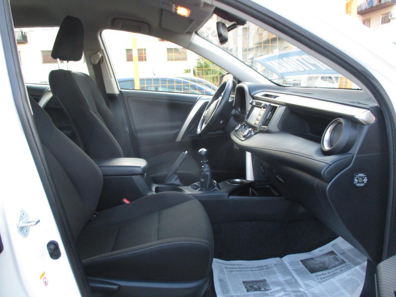 Toyota RAV 2.0 D-4D PARI AL NUOVO 85000 KM 2015