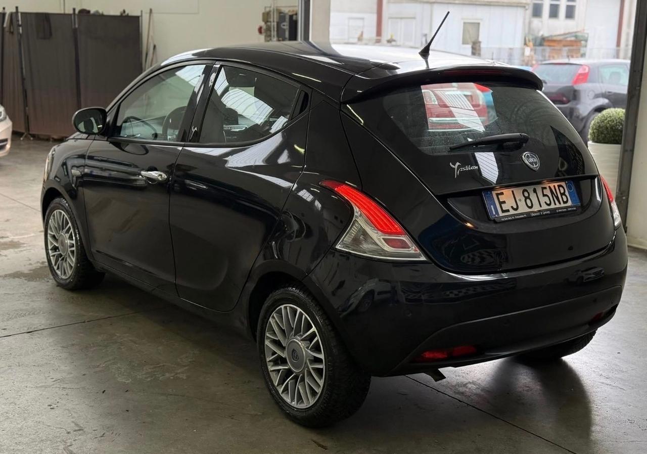 Lancia Ypsilon 1.0.9 85 CV 5 porte GPL