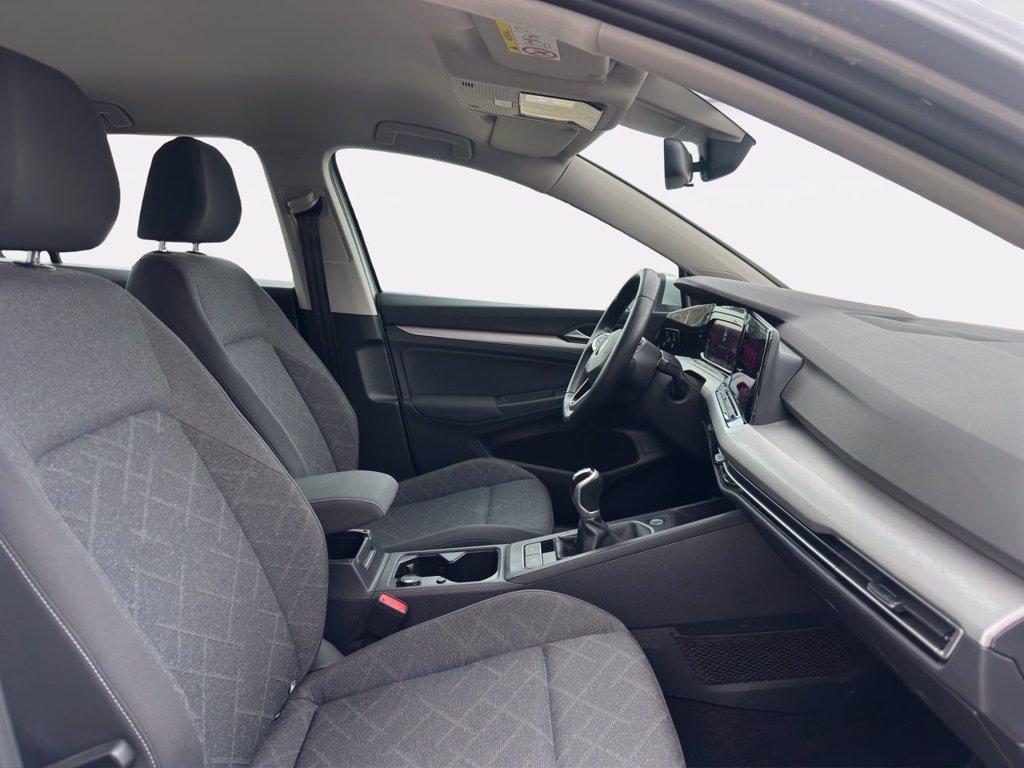 VOLKSWAGEN Golf 1.5 tgi life 130cv del 2022