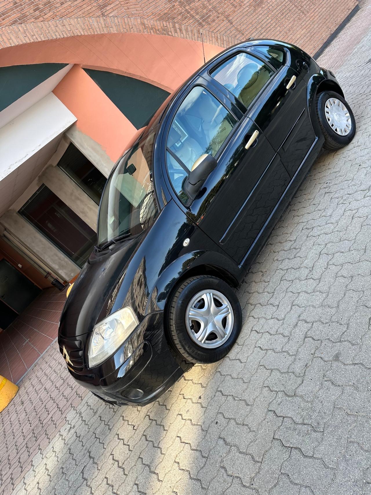 Citroen C3 1.4 16V Gold by Pinko