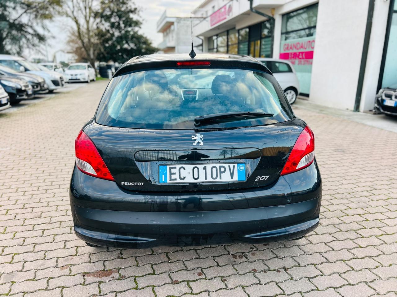 Peugeot 207 1.4 HDi 70CV FAP 5p. XS