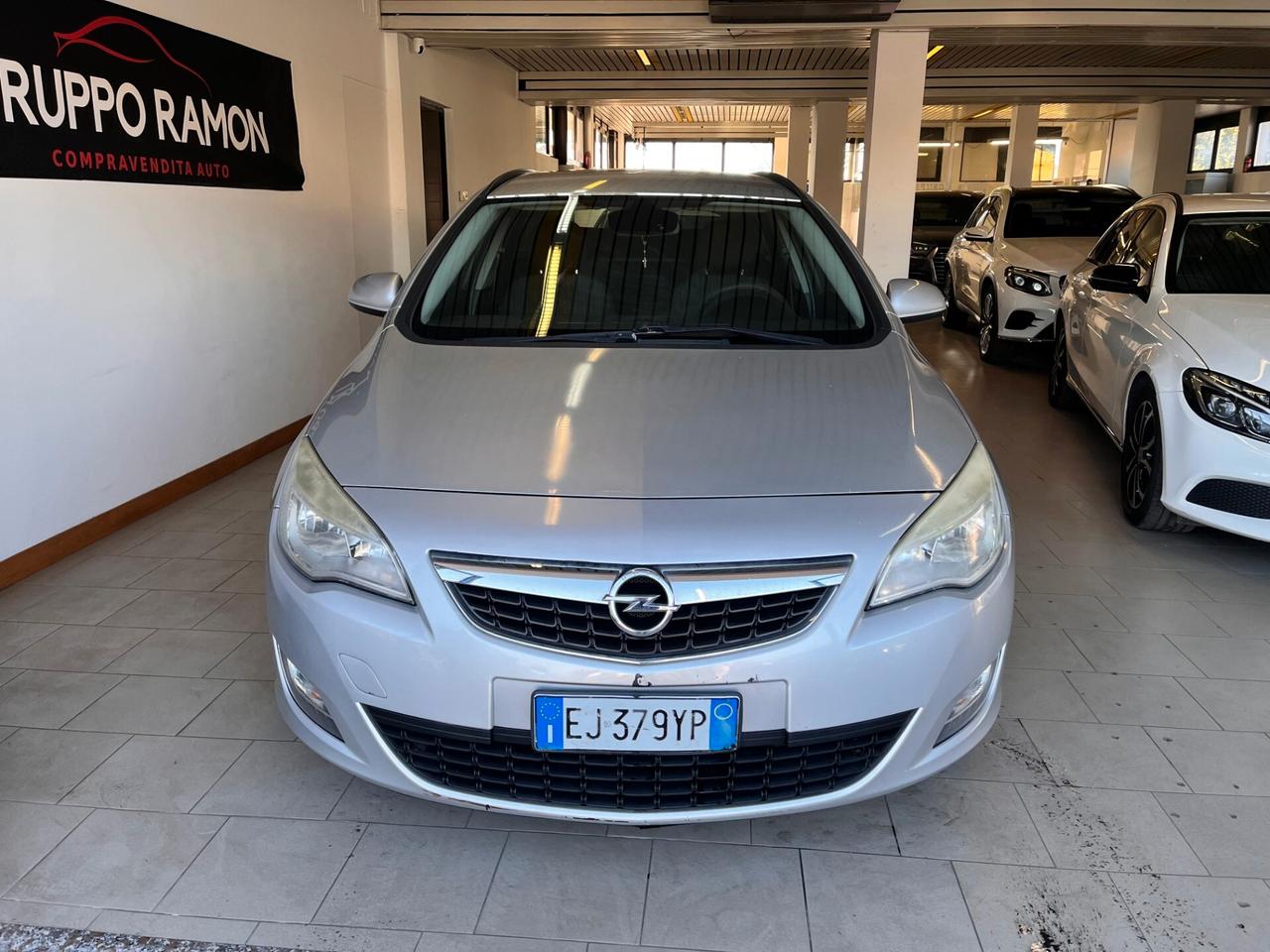 Opel Astra 1.7 CDTI 110CV Sports Tourer Cosmo