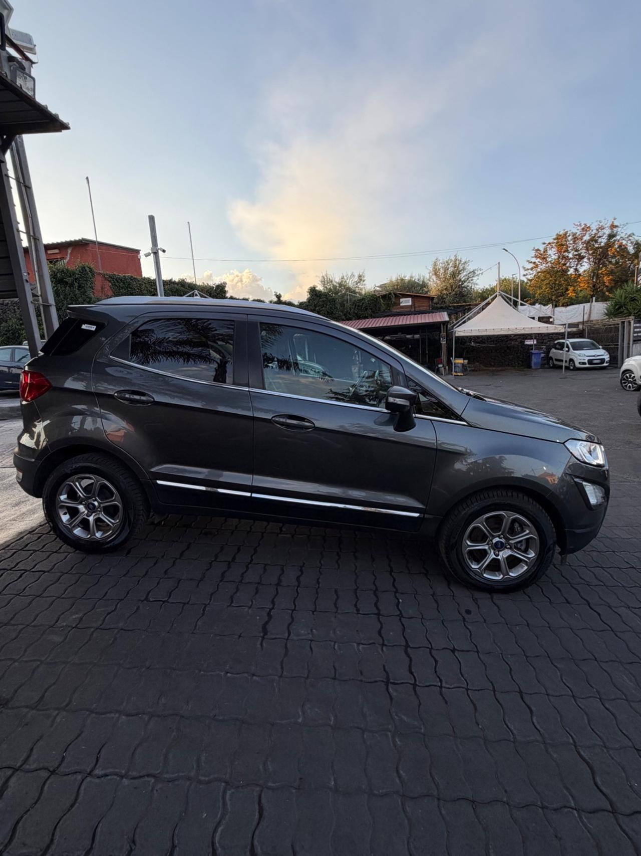 Ford EcoSport Start&Stop automatica . ST-Line
