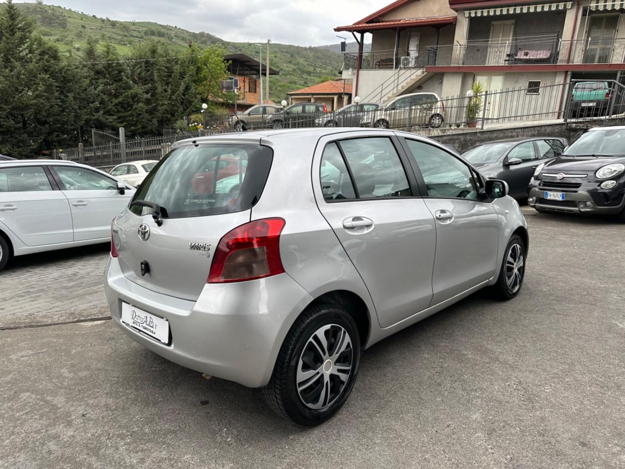 Toyota Yaris 1.3 5 porte