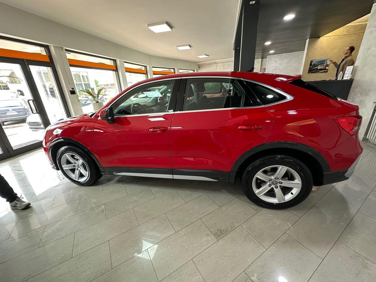 Audi Q3 S Line 2.0 35 TDI #5618