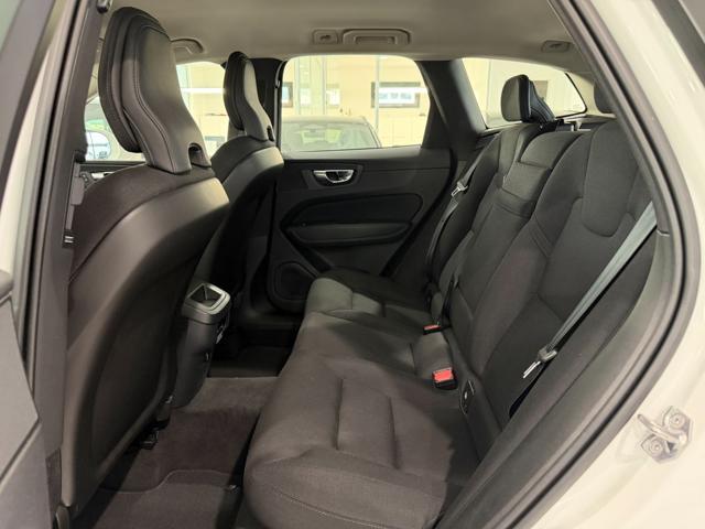 VOLVO XC60 B4 (d) AWD Geartronic Business Plus *Telecamera*