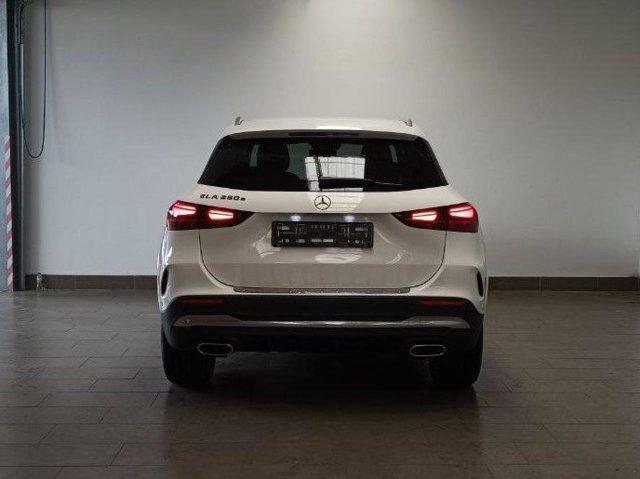 MERCEDES-BENZ GLA 250 e Plug-in hybrid Automatic Premium AMG LINE