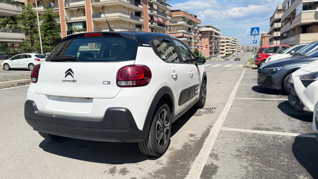 Citroen C3 PureTech 83 S&S Shine led car play pdc navi