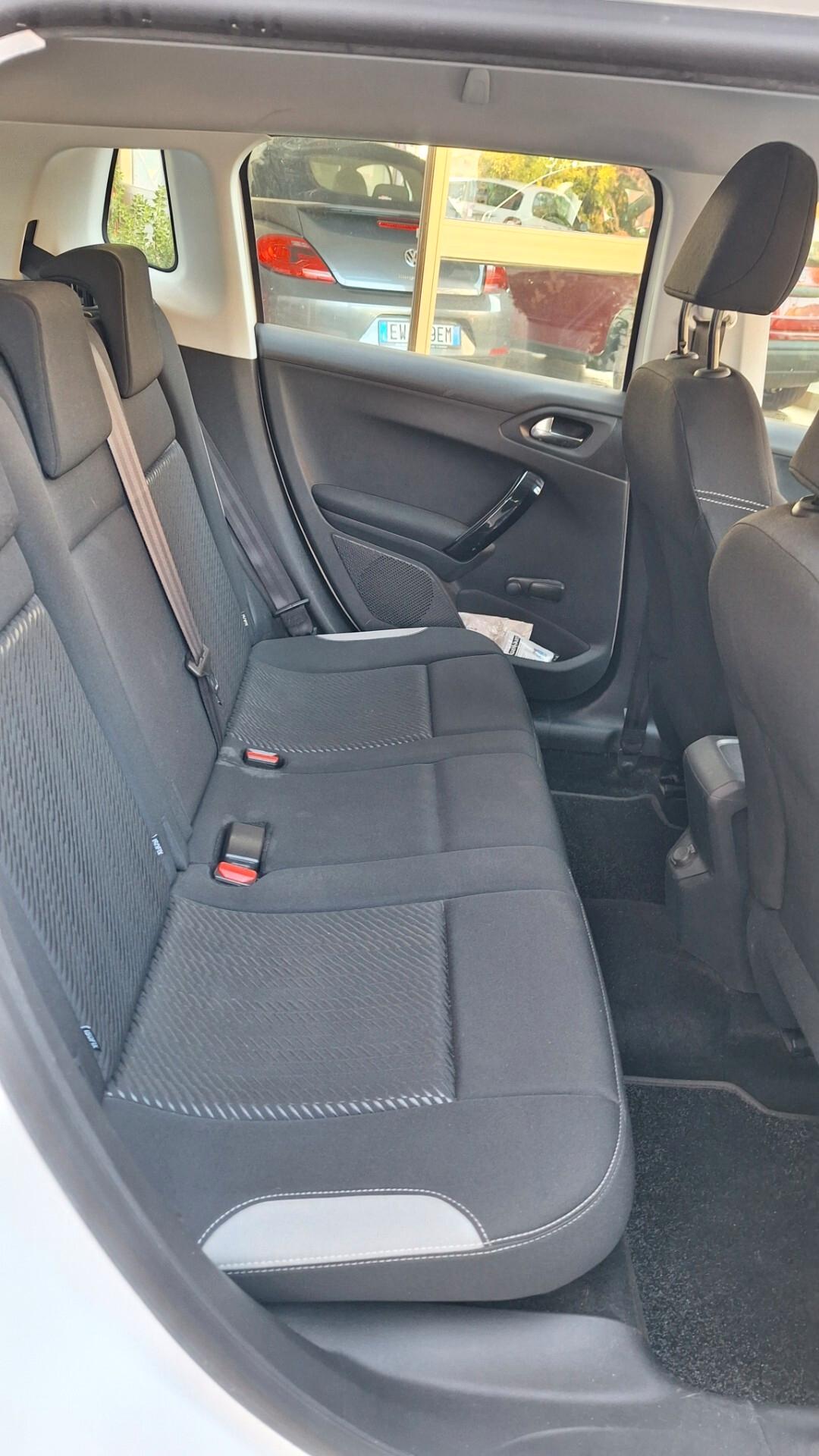 Peugeot 2008 1.2 VTi 82CV Active GPL