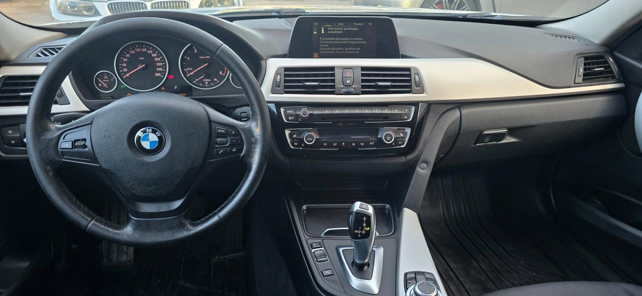 Bmw 318 318d xDrive Touring Business Advantage