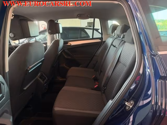 VOLKSWAGEN Tiguan 1.6 TDI SCR Sport R-Line