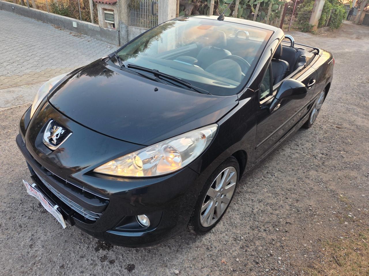Peugeot 207 1.6 8V HDi 112CV CC Tecno