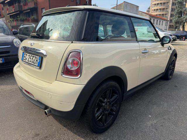 MINI One 1.6 16V One (55kW)