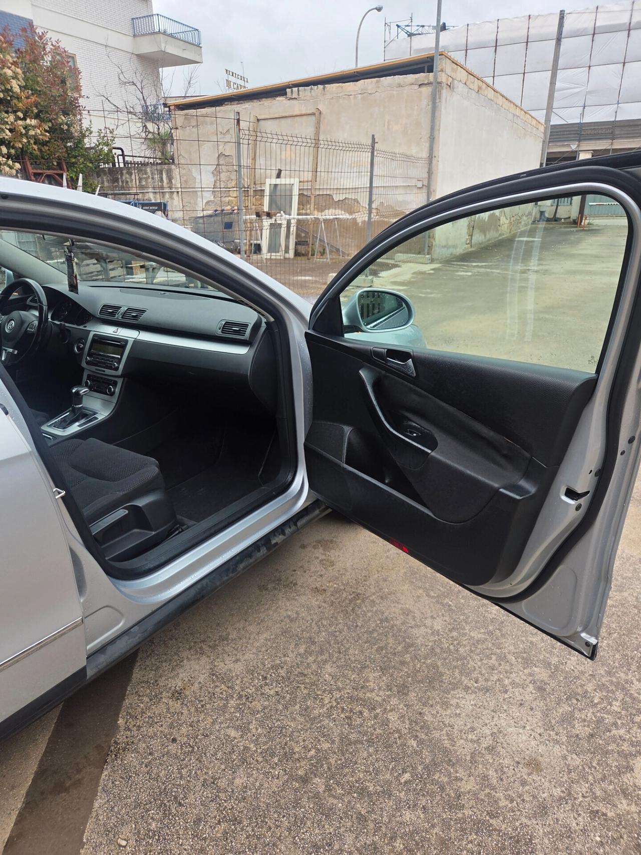 Volkswagen Passat 1.4 16V TSI Comf. EcoFuel DSG