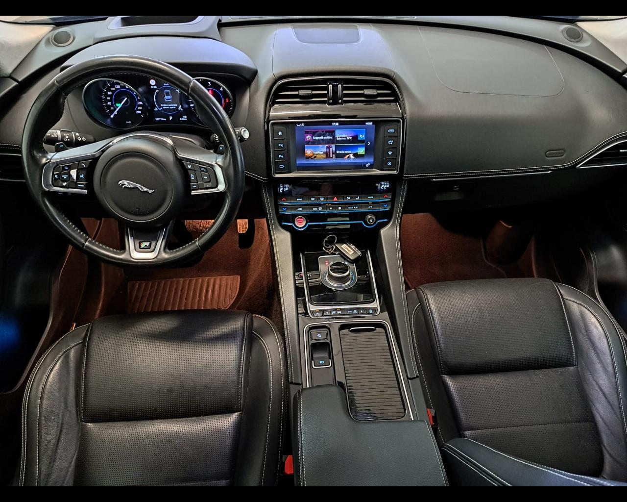 JAGUAR F-Pace 2.0d R-Sport awd 180cv auto