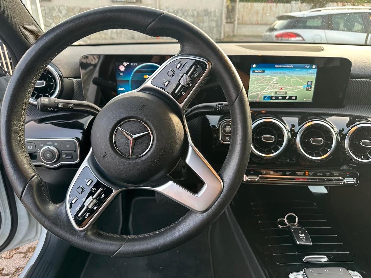 Mercedes-benz A 180 A 180 d Automatic Sport-12/2018