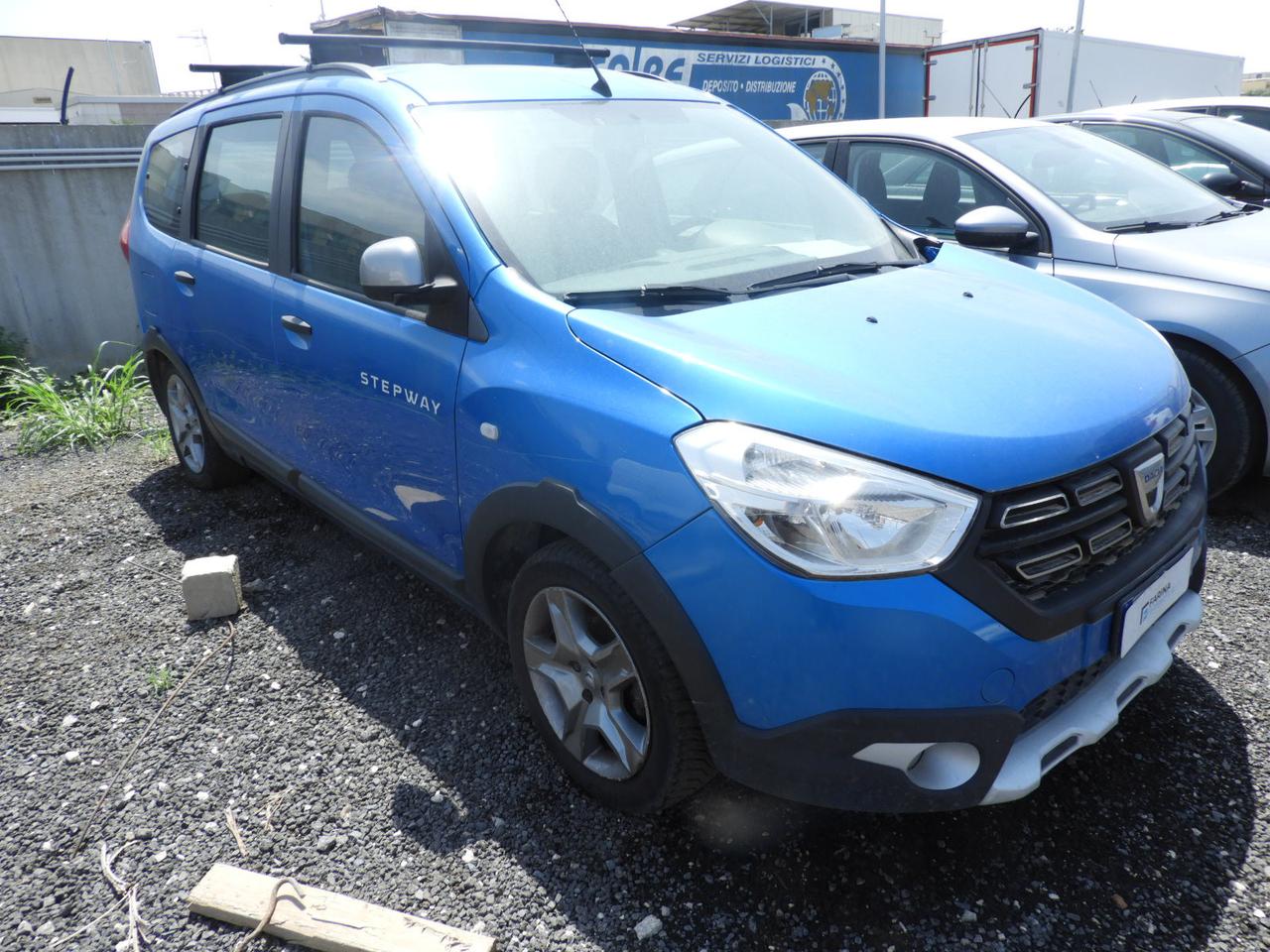 DACIA Lodgy 2017 Stepway - Lodgy Stepway 1.5 blue dci s&s 115cv 7p