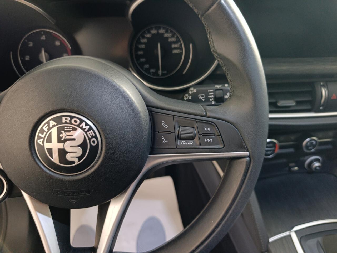 Alfa Romeo Stelvio 2.2 Turbodiesel 210 CV AT8 Q4 Lusso