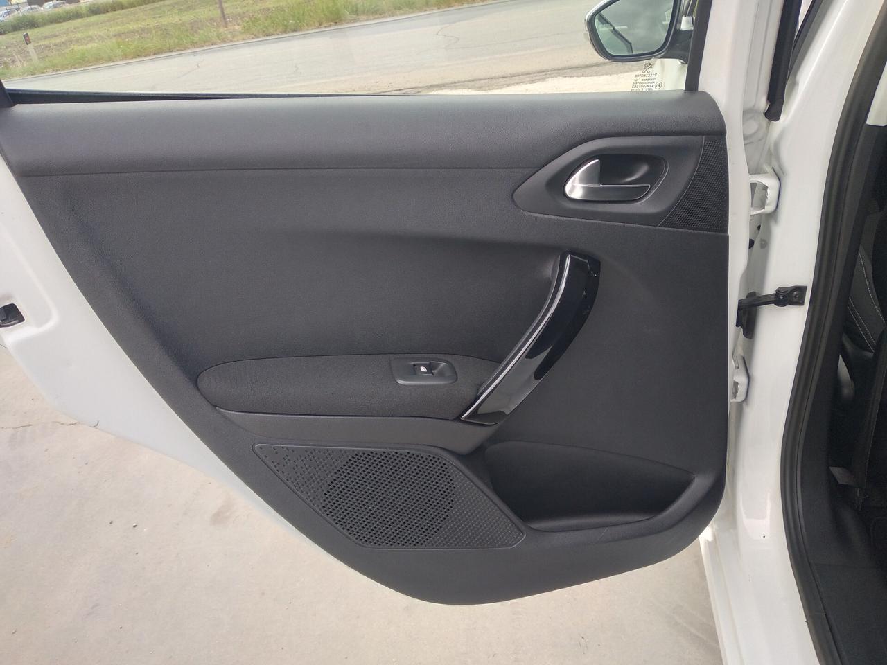Peugeot 208 BlueHDi 75 5 porte Allure