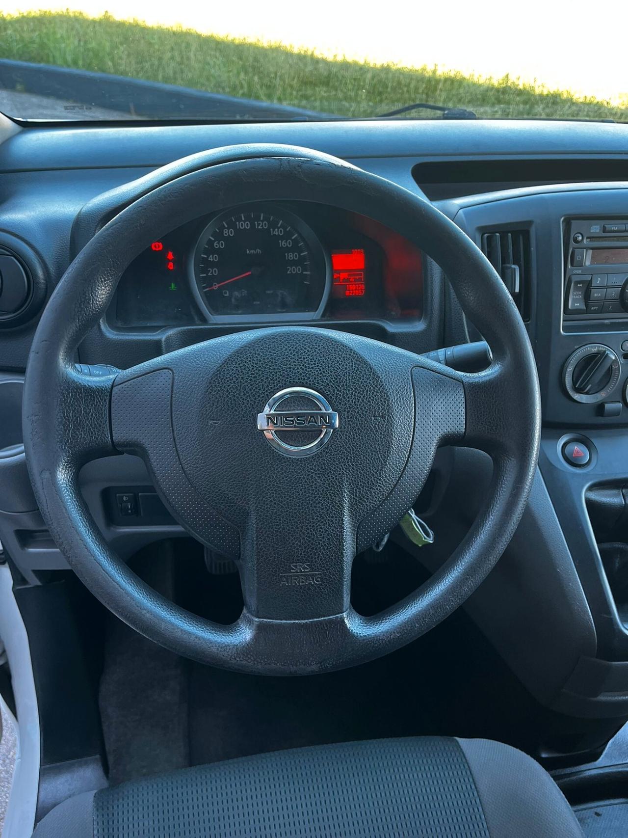 NISSAN NV200