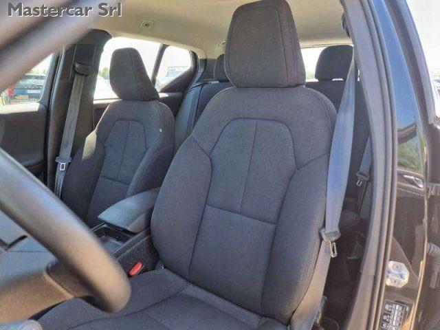 VOLVO XC40 XC40 1.5 t2 Momentum Core my21 - targa GG993AS