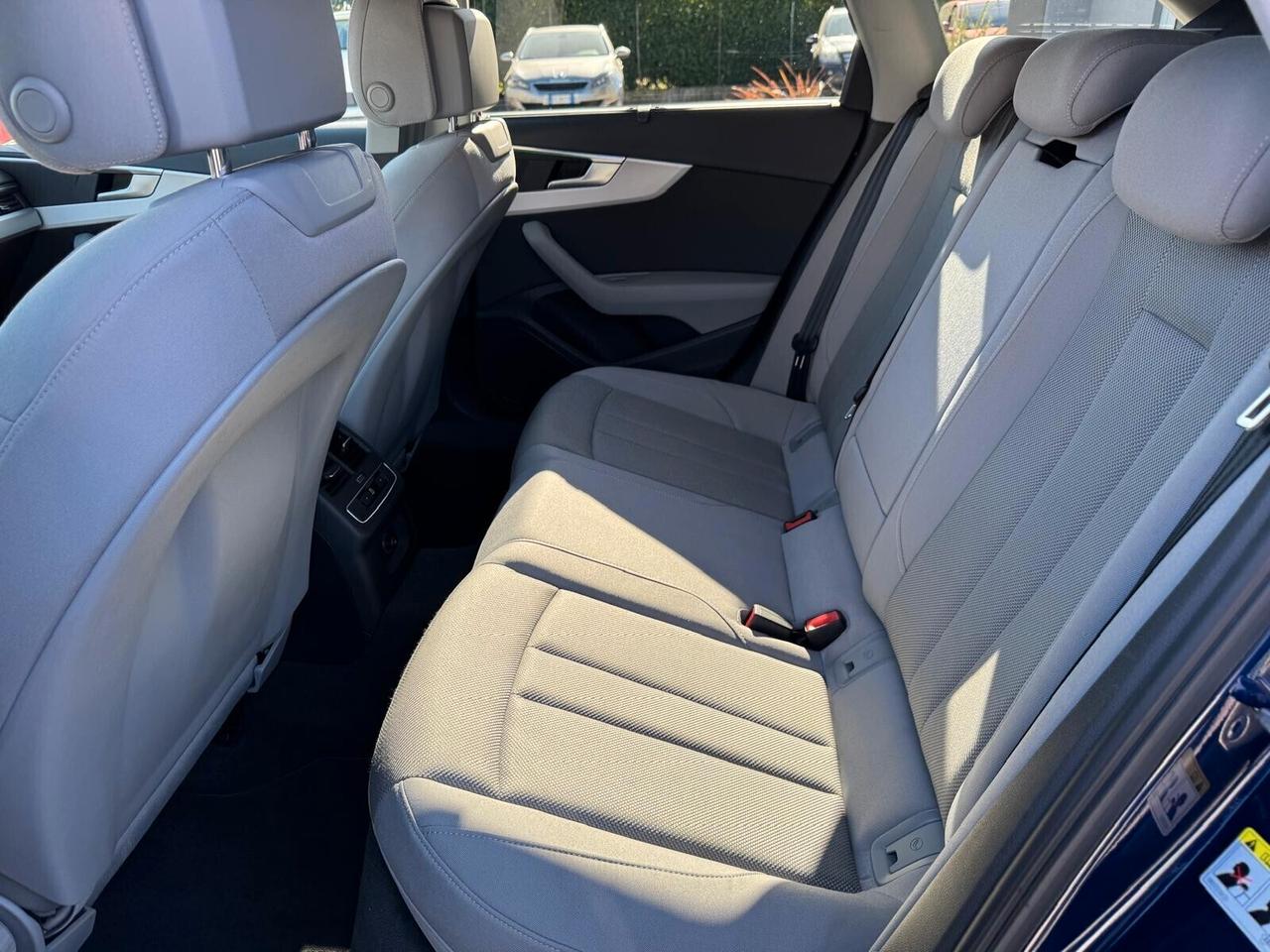 Audi A4 Avant 45 TFSI quattro S tronic