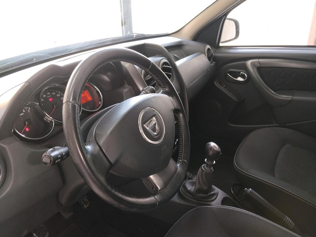 Dacia Duster 1.5 diesel 2015 CON GARANZIA